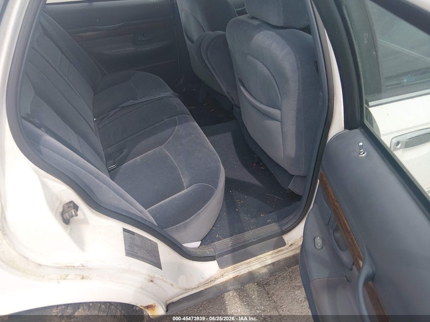 1998 Mercury Grand marquis VIN 2MEFM75W1WX677359 IAAI salvage auction — NORMAL WEAR, Clear (Missouri), sold $375 on 2026-07-09 (photo 8)