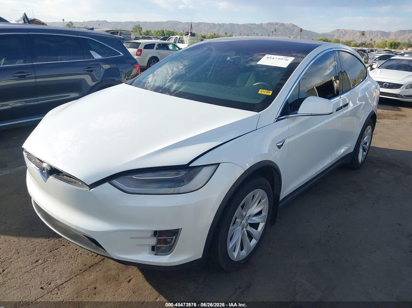 2020 Tesla Model x VIN 5YJXCAE25LF286018 IAAI salvage auction — REAR END, Salvage Title, sold $12,100 on 2026-08-02 (photo 2)