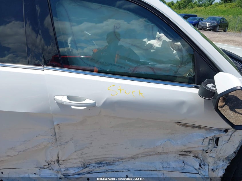 2025 Volkswagen Atlas VIN 1V2FR2CA2SC504937 IAAI salvage auction — SIDE, Mv-907A (New York), sold $13,400 on 2026-07-30 (photo 5)