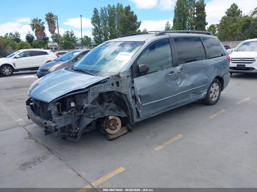2004 Toyota Sienna VIN 5TDZA23C34S025757 IAAI salvage auction — LEFT SIDE, Salvage (California), sold $600 on 2026-07-13 (photo 2)