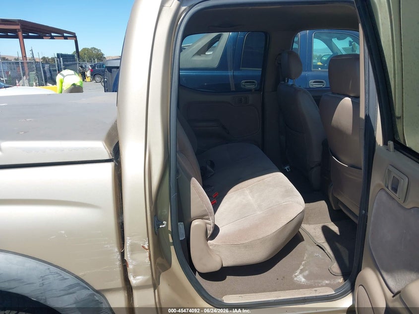 2002 Toyota Tacoma VIN 5TEGN92N12Z114847 IAAI salvage auction — NORMAL WEAR, Clear - Dealer Only (California), sold $4,475 on 2026-07-09 (photo 8)