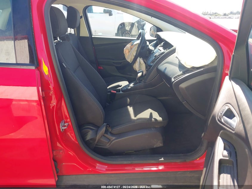 2015 Ford Focus VIN 1FADP3F22FL374243 IAAI salvage auction — FRONT END, Salvage Title, sold $200 on 2026-07-19 (photo 5)