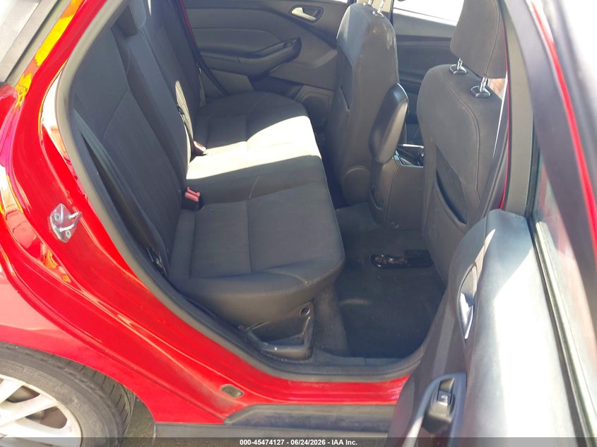 2015 Ford Focus VIN 1FADP3F22FL374243 IAAI salvage auction — FRONT END, Salvage Title, sold $200 on 2026-07-19 (photo 8)