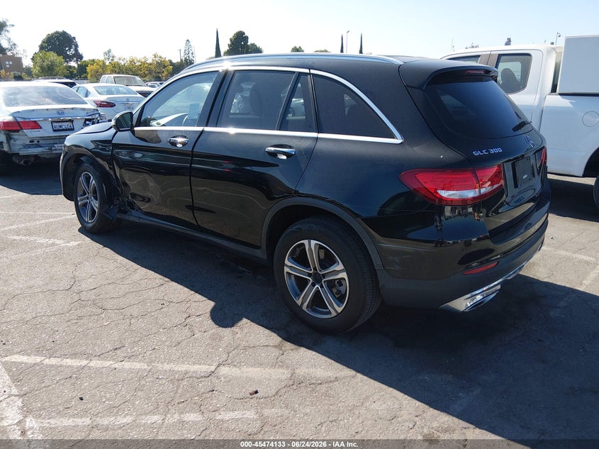 2018 Mercedes-benz Glc VIN WDC0G4JB5JV034176 IAAI salvage auction — LEFT SIDE, Salvage (California), sold $6,500 on 2026-07-23 (photo 3)