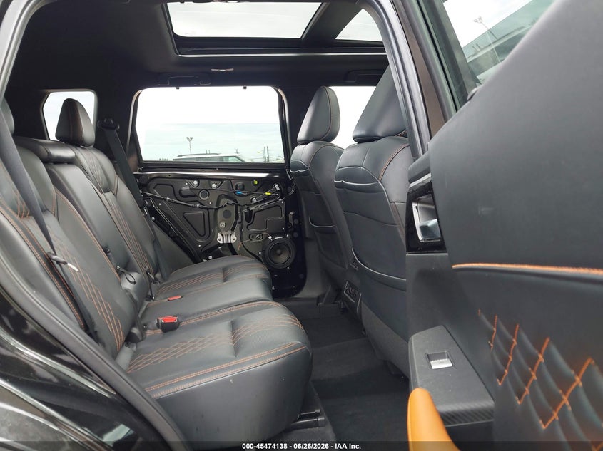 2022 Mitsubishi Outlander VIN JA4J4VA80NZ036603 IAAI salvage auction — SIDE, Salvage (California), sold $8,350 on 2026-07-29 (photo 8)