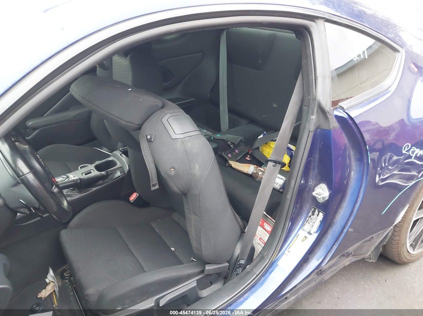 2023 Toyota Gr 86 VIN JF1ZNBC14P8753766 IAAI salvage auction — SIDE, Salvage Certificate (California), sold $4,650 on 2026-07-10 (photo 8)