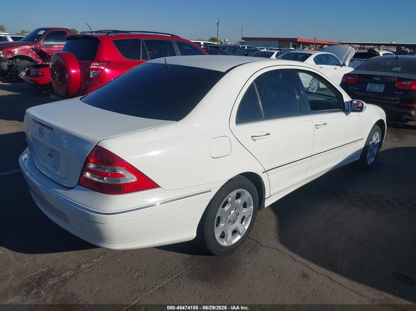 2005 Mercedes-benz C class VIN WDBRF61J45F571252 IAAI salvage auction — LEFT FRONT, Salvage (Arizona), sold $525 on 2026-07-28 (photo 4)