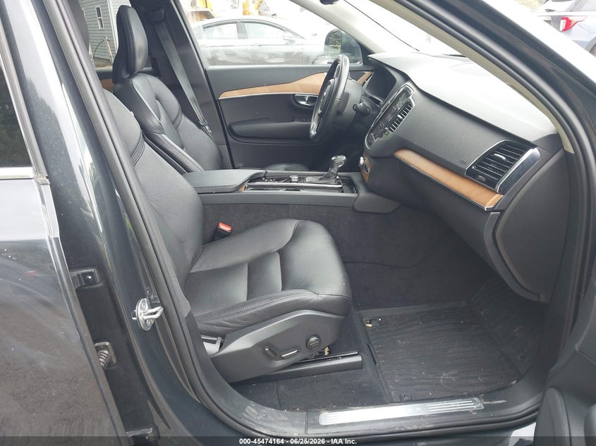 2022 Volvo Xc90 VIN YV4A22PK5N1848598 IAAI salvage auction — HAIL, Salvage (Ohio), sold $18,100 on 2026-08-03 (photo 5)