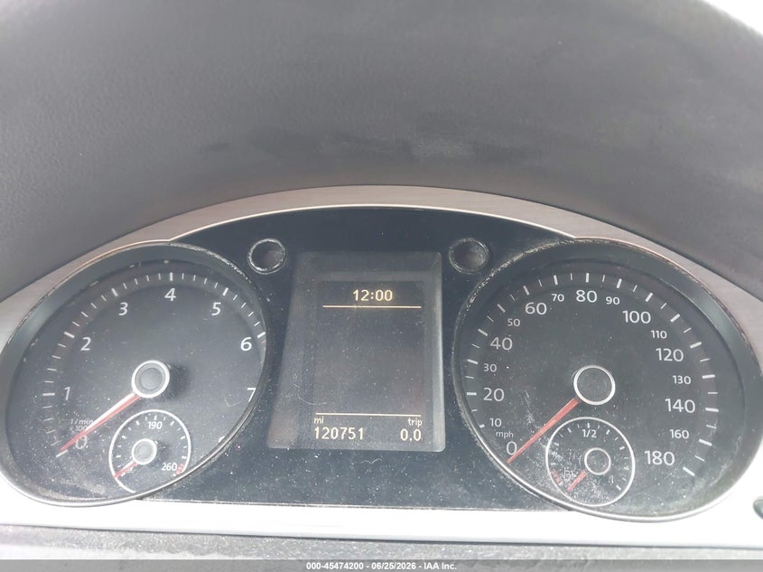 2013 Volkswagen Passat cc VIN WVWBN7AN0DE550451 IAAI salvage auction — NORMAL WEAR, Clear (Georgia), sold $375 on 2026-07-30 (photo 7)
