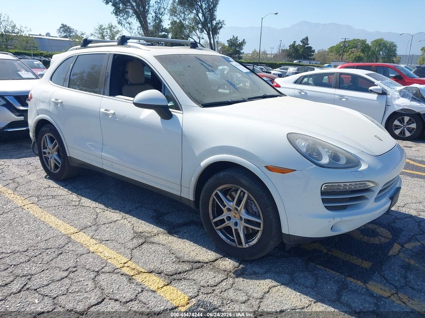 2014 Porsche Cayenne VIN WP1AA2A21ELA08528 IAAI salvage auction — REAR END, Salvage (California), sold $1,850 on 2026-07-28 (photo 1)