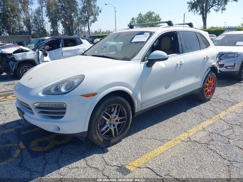 2014 Porsche Cayenne VIN WP1AA2A21ELA08528 IAAI salvage auction — REAR END, Salvage (California), sold $1,850 on 2026-07-28 (photo 2)