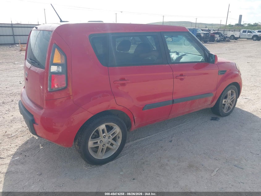 2011 Kia Soul VIN KNDJT2A28B7239037 IAAI salvage auction — NORMAL WEAR, Original (Texas), sold $475 on 2026-07-09 (photo 4)
