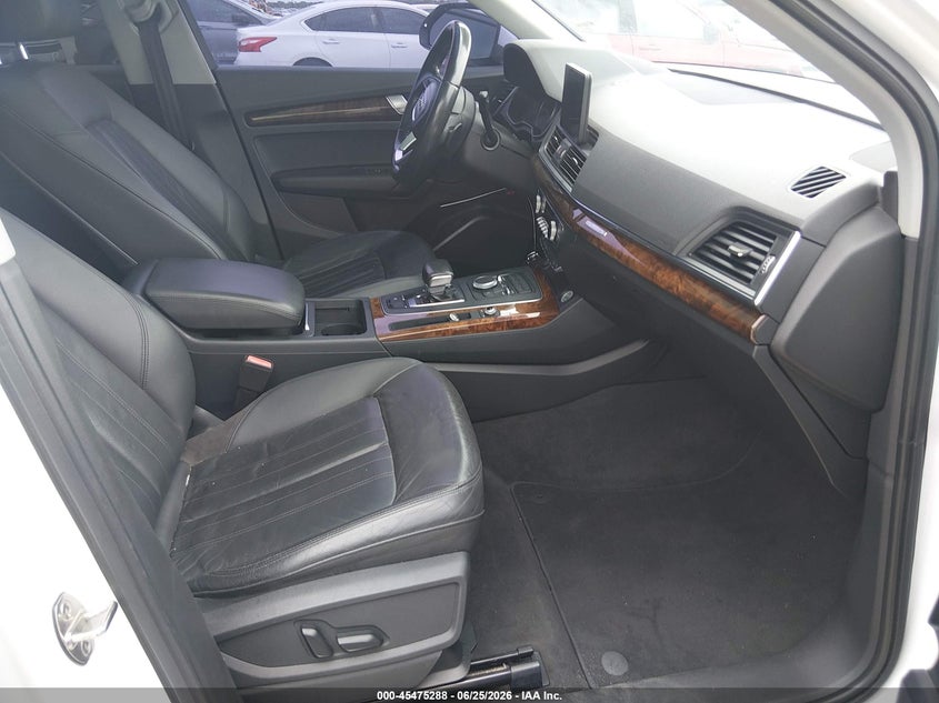2018 Audi Q5 VIN WA1ANAFY1J2009914 IAAI salvage auction — NORMAL WEAR, Original (Texas), sold $1,300 on 2026-07-29 (photo 5)