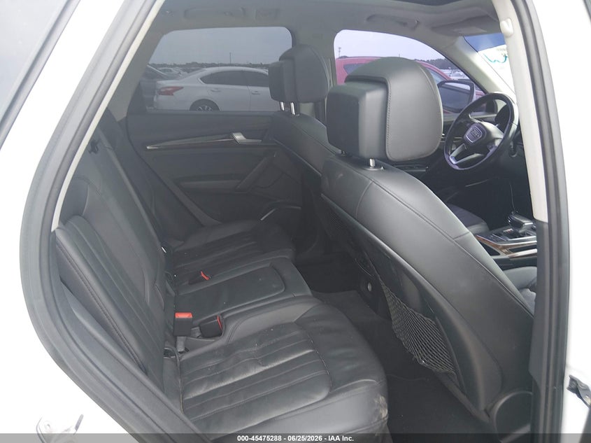 2018 Audi Q5 VIN WA1ANAFY1J2009914 IAAI salvage auction — NORMAL WEAR, Original (Texas), sold $1,300 on 2026-07-29 (photo 8)