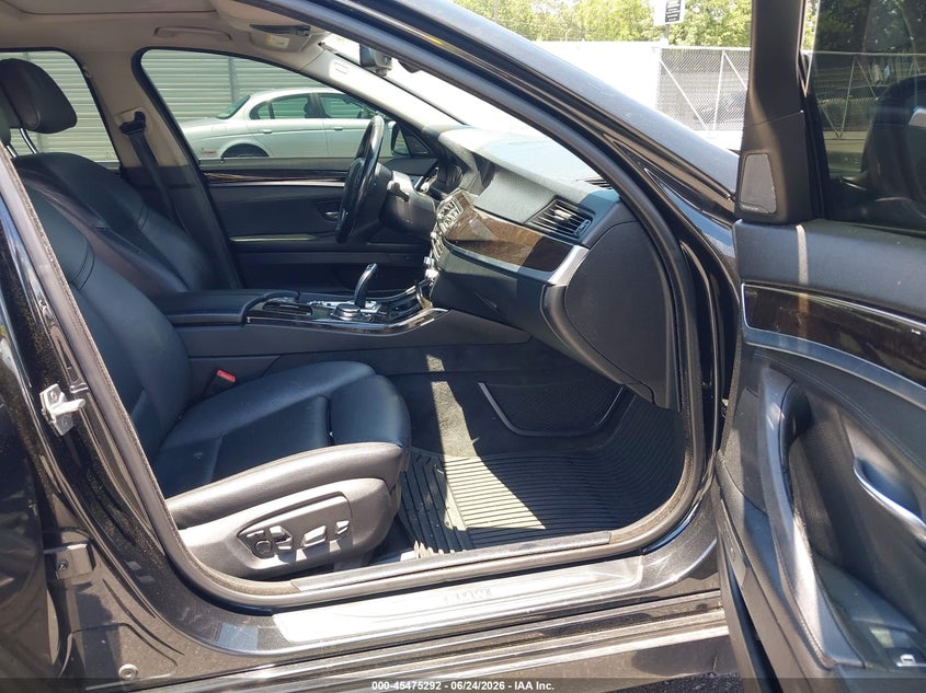 2015 BMW 5 series VIN WBA5B1C51FG127138 IAAI salvage auction — NORMAL WEAR, Repossession Paperwork (Georgia), sold $25 on 2026-07-29 (photo 5)