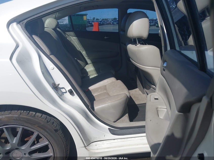 2009 Nissan Maxima VIN 1N4AA51E69C815412 IAAI salvage auction — NORMAL WEAR, Clear (Utah), sold $250 on 2026-07-09 (photo 8)