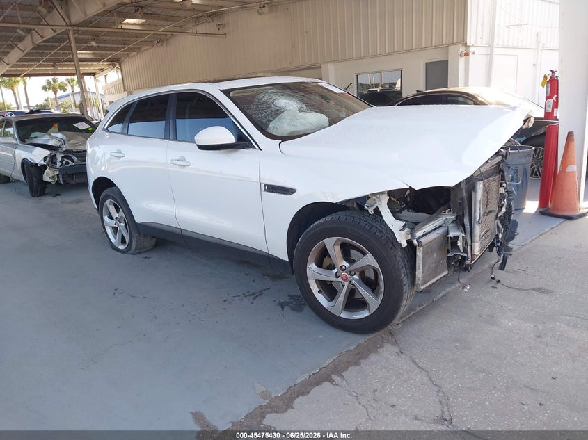 2019 Jaguar F-pace VIN SADCS2FX4KA601792 IAAI salvage auction — FRONT END, Salvage Title, sold $1,100 on 2026-07-29 (photo 1)