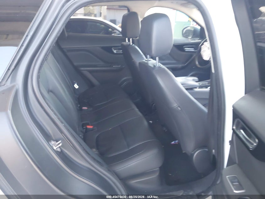 2019 Jaguar F-pace VIN SADCS2FX4KA601792 IAAI salvage auction — FRONT END, Salvage Title, sold $1,100 on 2026-07-29 (photo 8)