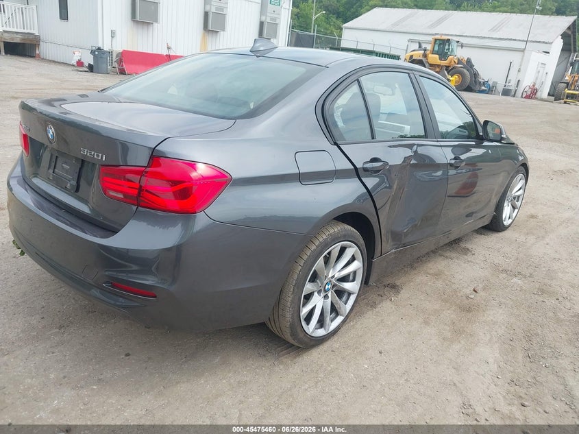2018 BMW 3er VIN WBA8A3C51JA498954 IAAI salvage auction — FRONT END, Salvage Title, sold $825 on 2026-07-28 (photo 4)