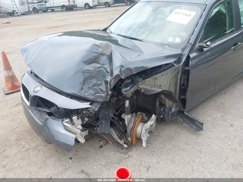 2018 BMW 3er VIN WBA8A3C51JA498954 IAAI salvage auction — FRONT END, Salvage Title, sold $825 on 2026-07-28 (photo 6)