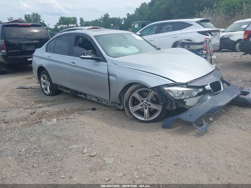 2015 BMW 3er VIN WBA3C1C58FP853261 IAAI salvage auction — FRONT END, Salvage Title, sold $325 on 2026-08-13 (photo 1)