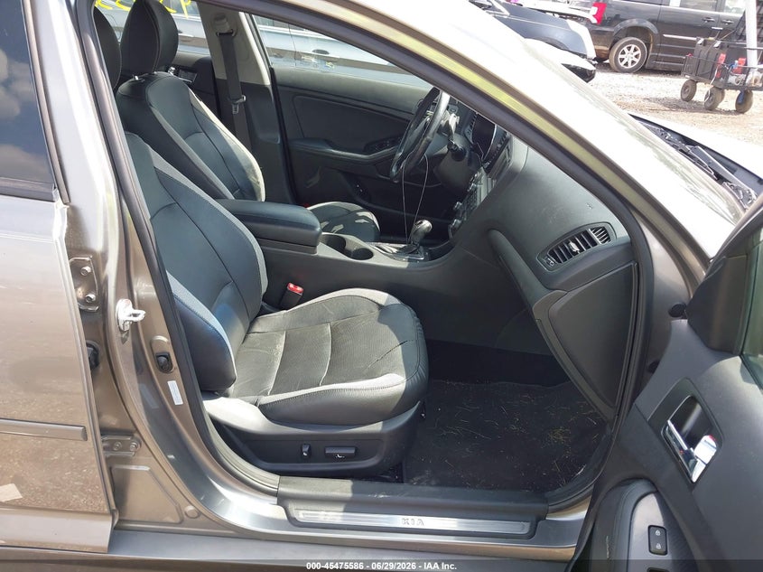 2012 Kia Optima VIN 5XXGR4A69CG011452 IAAI salvage auction — SIDE, Salvage (Ohio), sold $2,000 on 2026-07-23 (photo 5)