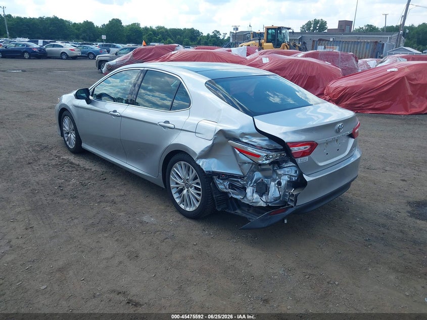 2018 Toyota Camry VIN 4T1B11HK6JU033107 IAAI salvage auction — SIDE, Salvage (Idaho), sold $6,700 on 2026-07-10 (photo 3)