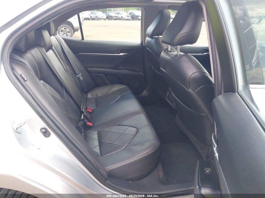 2018 Toyota Camry VIN 4T1B11HK6JU033107 IAAI salvage auction — SIDE, Salvage (Idaho), sold $6,700 on 2026-07-10 (photo 8)
