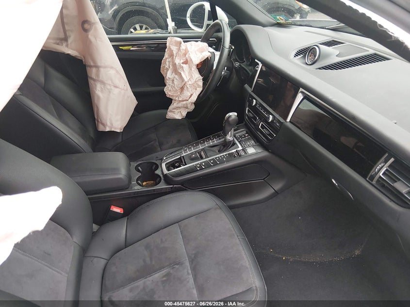2020 Porsche Macan VIN WP1AA2A55LLB06100 IAAI salvage auction — FRONT END, Salvage (New Jersey), sold $8,550 on 2026-08-10 (photo 5)