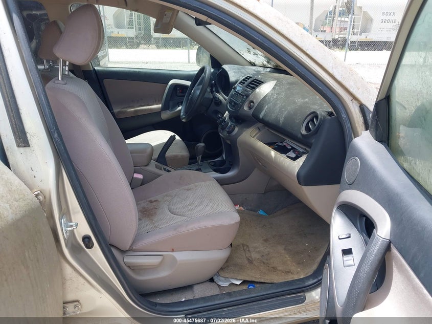 2006 Toyota Rav4 VIN JTMBD33V066012323 IAAI salvage auction — NORMAL WEAR, Clear (North Carolina), sold $800 on 2026-07-17 (photo 5)
