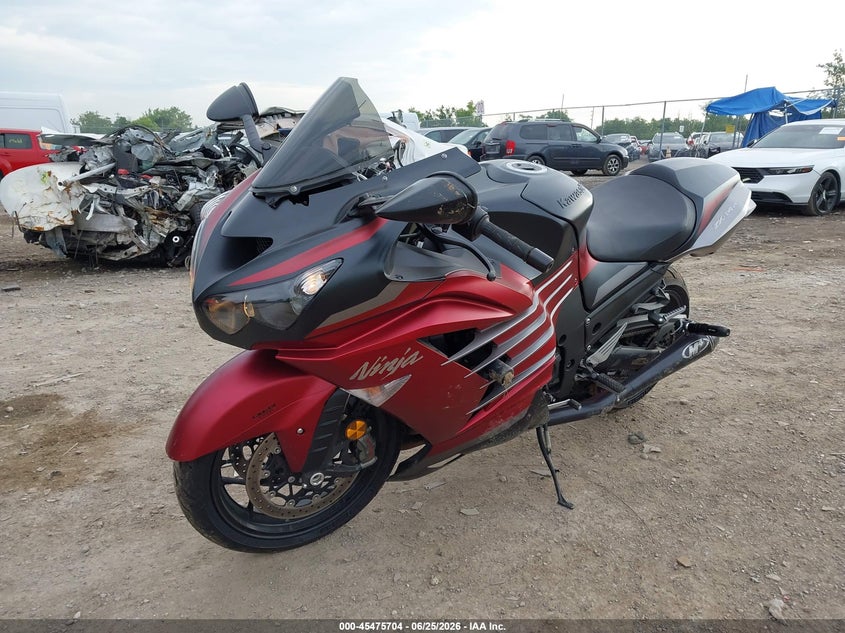 2025 Kawasaki Zx VIN JKBZXNJ10SA021103 IAAI salvage auction — SIDE, Salvage Title, sold $2,500 on 2026-07-23 (photo 2)