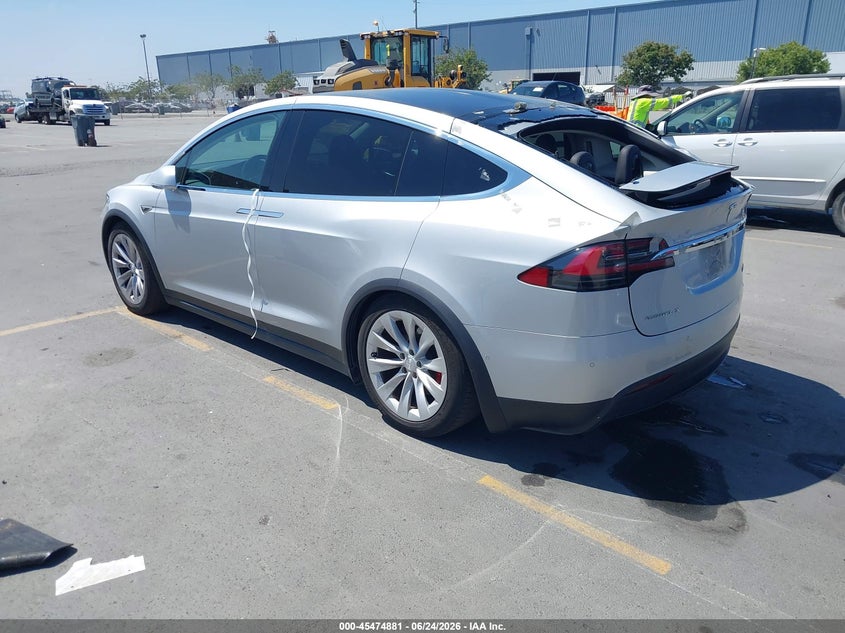 2016 Tesla Model x VIN 5YJXCAE43GF005468 IAAI salvage auction — NORMAL WEAR, Clear - Dealer Only (California), sold $10,025 on 2026-07-06 (photo 3)