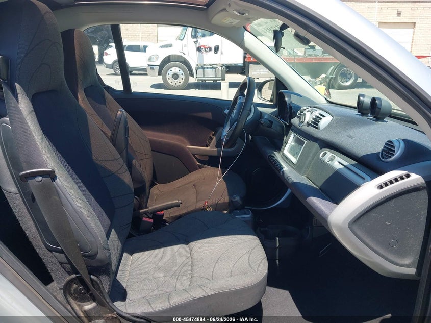 2013 Smart VIN WMEEJ9AA1DK708624 IAAI salvage auction — REAR END, Salvage (California), sold $150 on 2026-07-30 (photo 5)