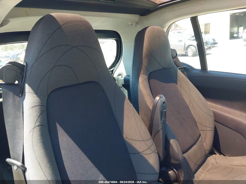 2013 Smart VIN WMEEJ9AA1DK708624 IAAI salvage auction — REAR END, Salvage (California), sold $150 on 2026-07-30 (photo 8)