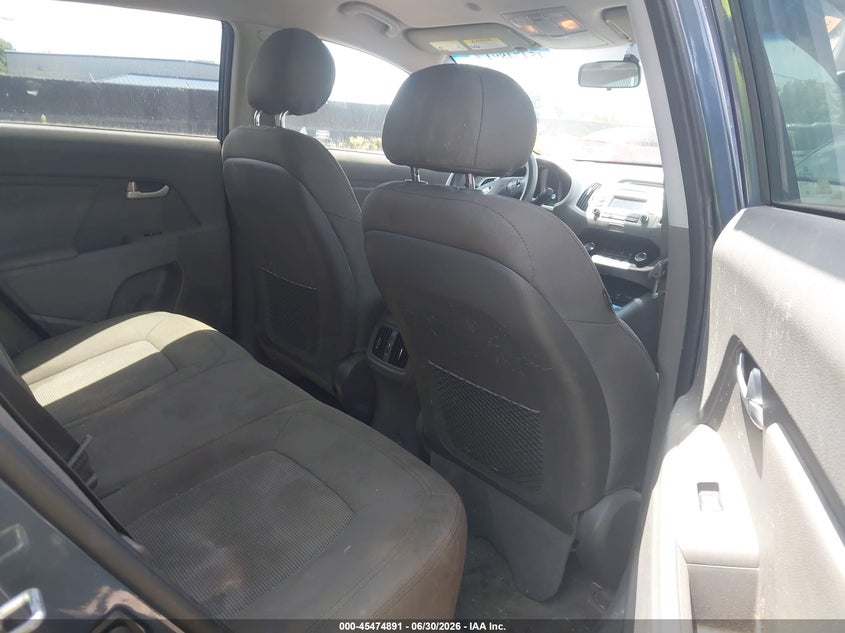 2016 Kia Sportage VIN KNDPB3ACXG7812068 IAAI salvage auction — NORMAL WEAR, Original (Ohio), sold $925 on 2026-07-28 (photo 8)