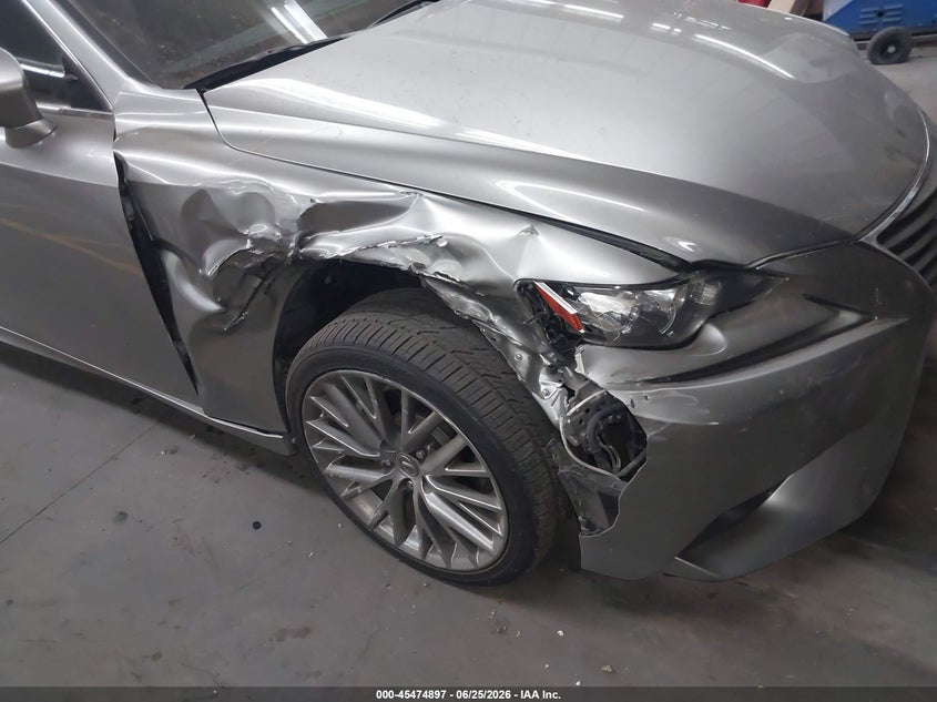 2015 Lexus Is VIN JTHBF1D2XF5056773 IAAI salvage auction — RIGHT FRONT, Salvage Title, sold $5,000 on 2026-08-01 (photo 6)