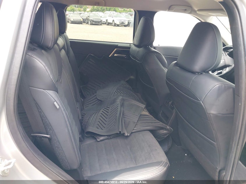 2022 Mitsubishi Outlander VIN JA4J4UA82NZ014127 IAAI salvage auction — LEFT SIDE, Salvage (Pennsylvania), sold $6,900 on 2026-07-17 (photo 8)
