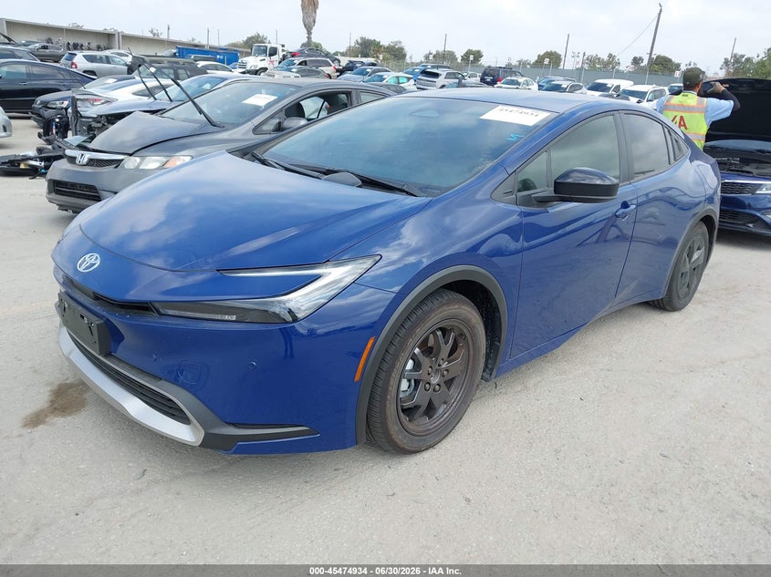 2026 Toyota Prius VIN JTDACACU5T3066384 IAAI salvage auction — RIGHT SIDE, Salvage (California), sold $16,000 on 2026-08-19 (photo 2)