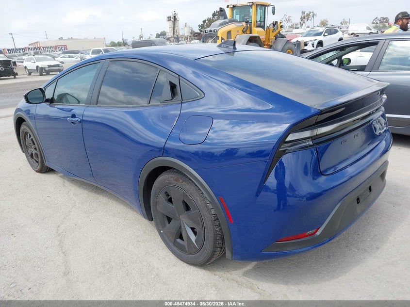 2026 Toyota Prius VIN JTDACACU5T3066384 IAAI salvage auction — RIGHT SIDE, Salvage (California), sold $16,000 on 2026-08-19 (photo 3)