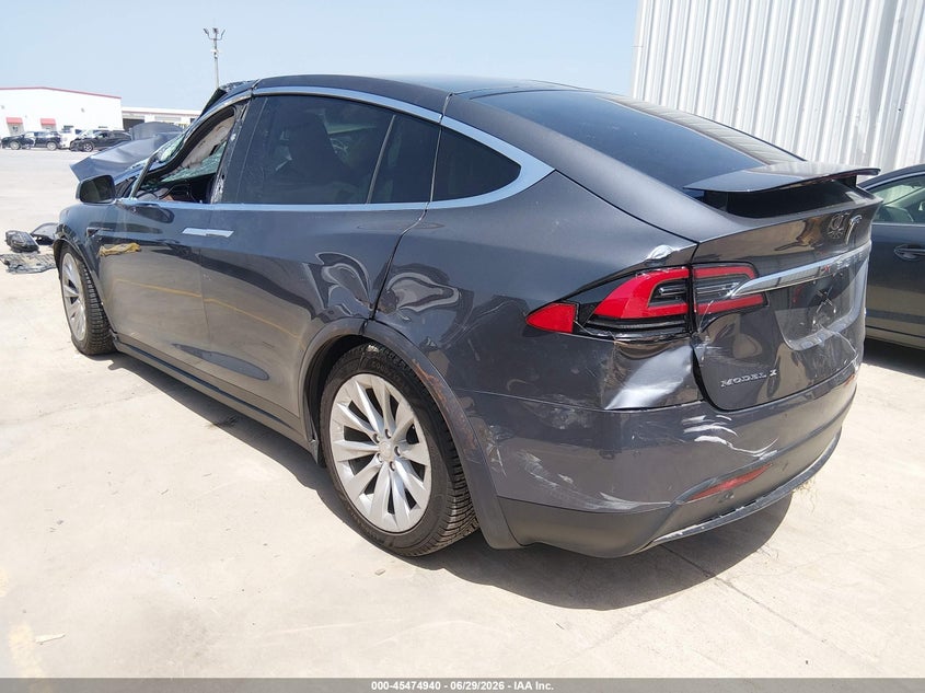 2017 Tesla Model x VIN 5YJXCBE28HF048256 IAAI salvage auction — FRONT END, Salvage Title, sold $2,900 on 2026-08-21 (photo 3)