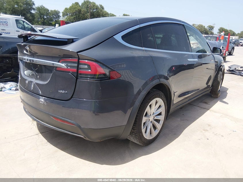 2017 Tesla Model x VIN 5YJXCBE28HF048256 IAAI salvage auction — FRONT END, Salvage Title, sold $2,900 on 2026-08-21 (photo 4)