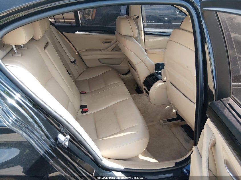 2011 BMW 5 series VIN WBAFR7C5XBC800089 IAAI salvage auction — NORMAL WEAR, Original (Texas), sold $2,250 on 2026-07-15 (photo 8)