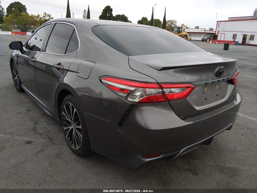 2018 Toyota Camry VIN 4T1B11HK0JU672423 IAAI salvage auction — RIGHT FRONT, Salvage (California), sold $6,650 on 2026-07-09 (photo 3)