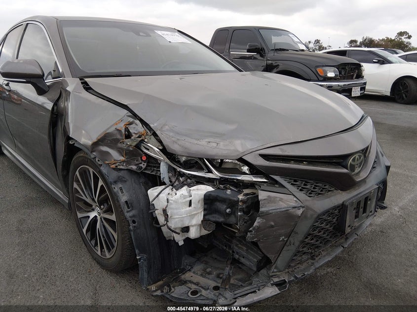 2018 Toyota Camry VIN 4T1B11HK0JU672423 IAAI salvage auction — RIGHT FRONT, Salvage (California), sold $6,650 on 2026-07-09 (photo 6)