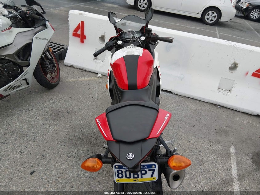 2015 Yamaha Yzf VIN MH3RH06Y8FK005247 IAAI salvage auction — LEFT & RIGHT, Salvage (California), sold $1,350 on 2026-07-22 (photo 6)