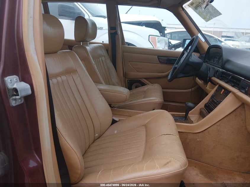 1988 Mercedes-benz 420 VIN WDBCA35D1JA405494 IAAI salvage auction — NORMAL WEAR, Clear - Public Restricted (Oklahoma), sold $925 on 2026-07-15 (photo 5)