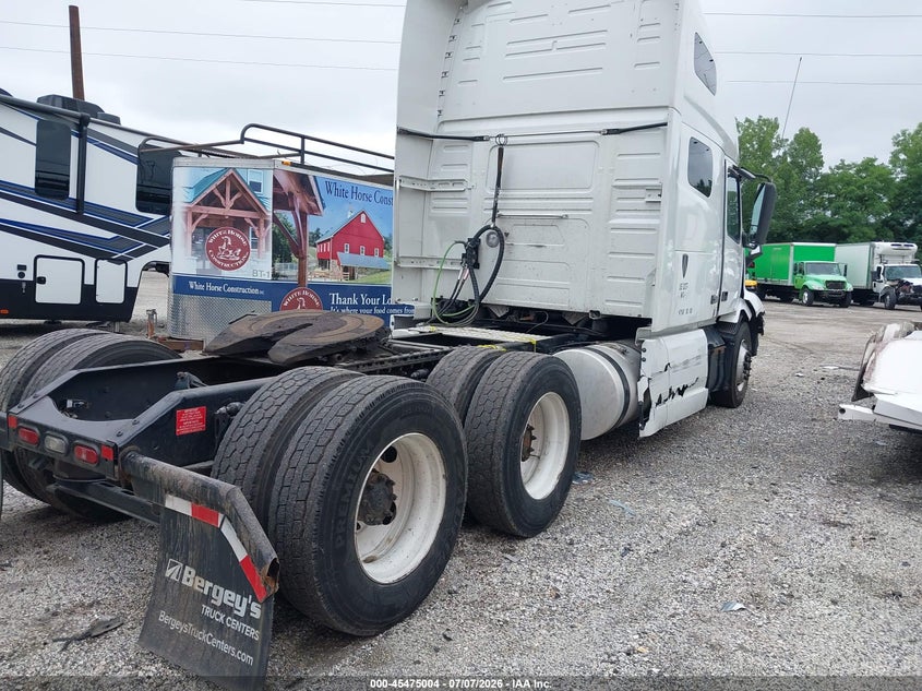 2022 Volvo VIN 4V4NC9EH1NN606681 IAAI salvage auction — FRONT END, Salvage Title, sold $19,900 on 2026-10-07 (photo 3)