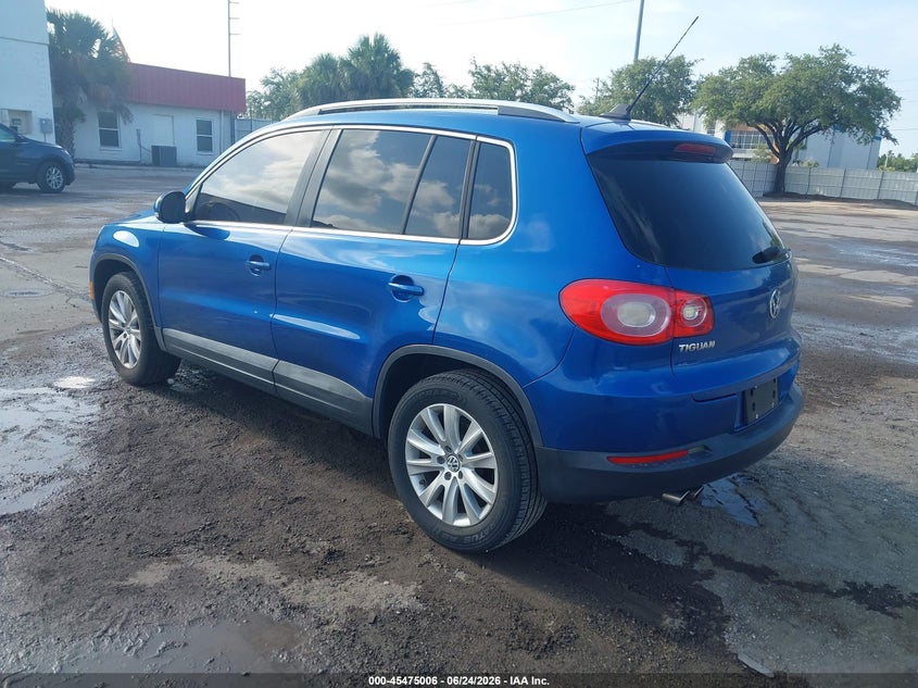 2009 Volkswagen Tiguan VIN WVGAV75NX9W004680 IAAI salvage auction — NORMAL WEAR, Clear (Florida), sold $975 on 2026-07-15 (photo 3)