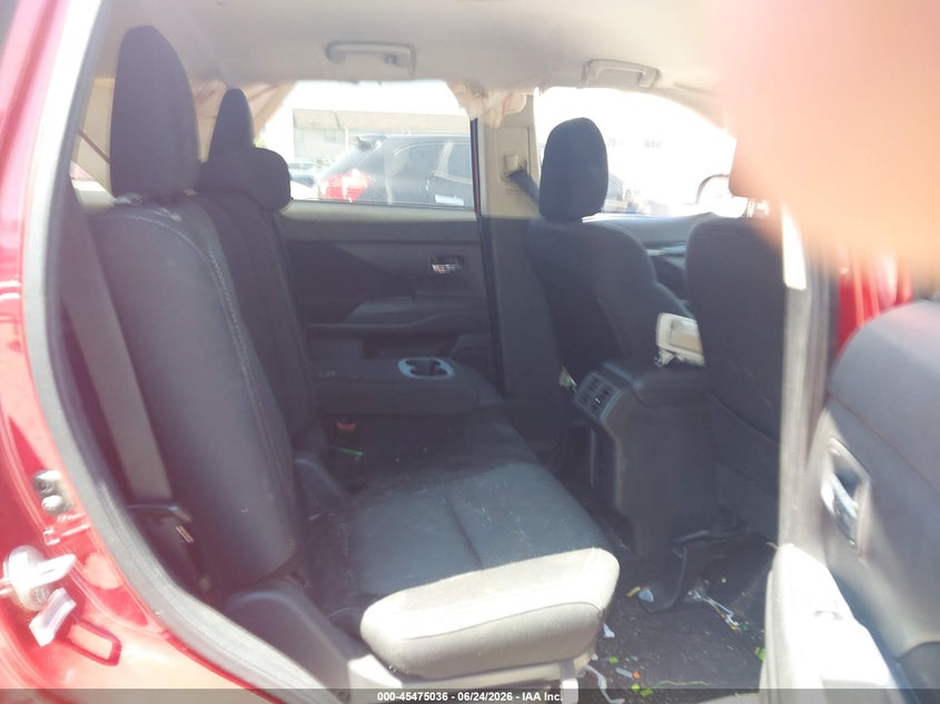 2019 Mitsubishi Outlander VIN JA4AD2A31KZ032283 IAAI salvage auction — SIDE, Salvage (California), sold $2,500 on 2026-07-10 (photo 8)