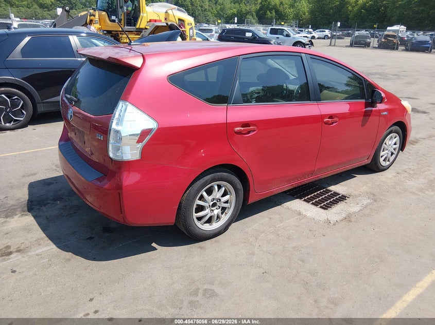 2012 Toyota Prius v VIN JTDZN3EU0C3132717 IAAI salvage auction — NORMAL WEAR, Clear (Connecticut), sold $1,050 on 2026-07-16 (photo 4)
